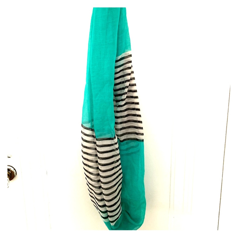 Infinity scarf